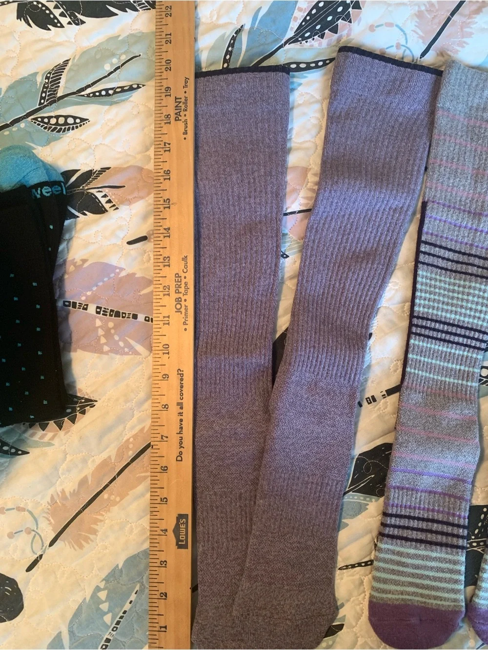 Set of 2-Muk Luks Women’s Lavender and Deep Purple Compression Socks